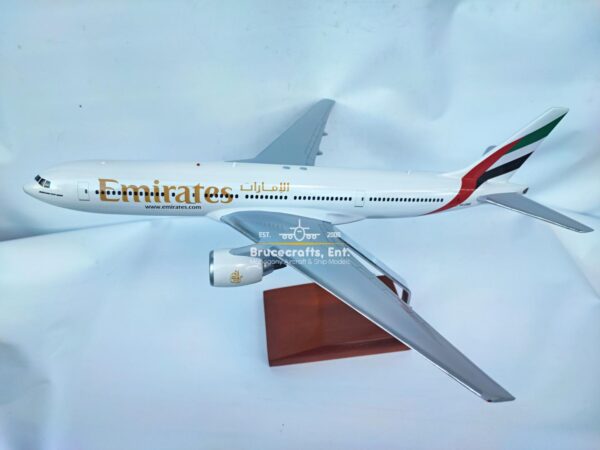 Model of B777-200 Emirates Airlines with detailed craftsmanship.